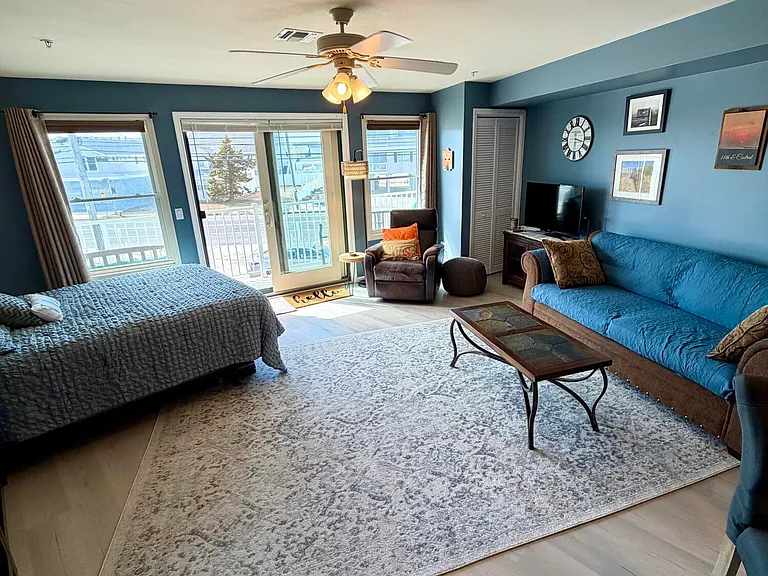 1810 Central Ave #11 — Photo 11