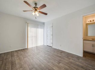 7304 Duval St APT 147, Austin, TX 78752