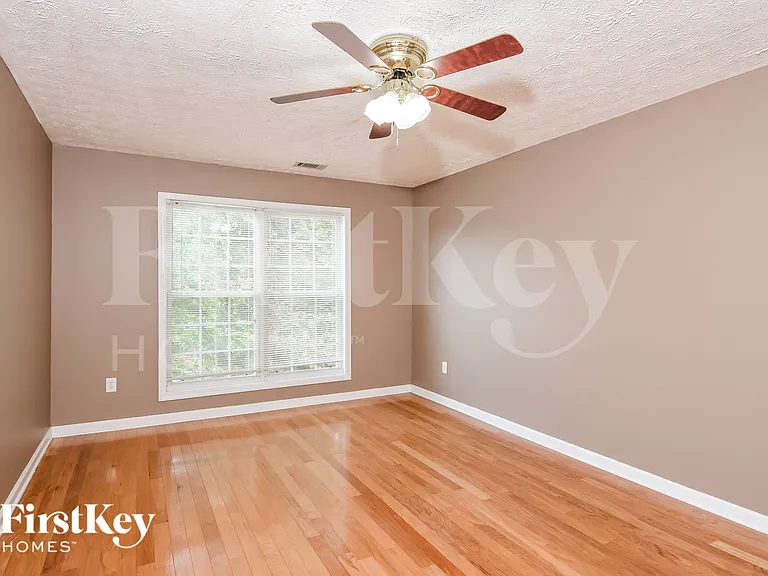 2248 Lake Ranch Ct — Photo 8