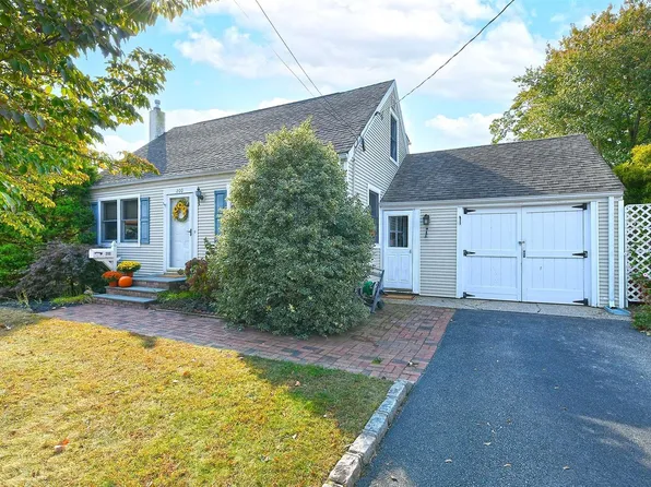 200 New York Ave Avenue, Smithtown, NY 11787