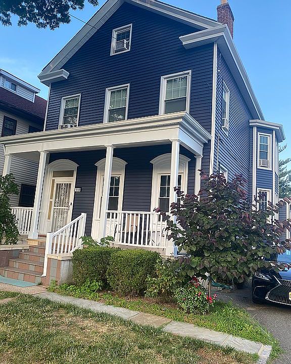 2nd image of 115 Berkeley Ave