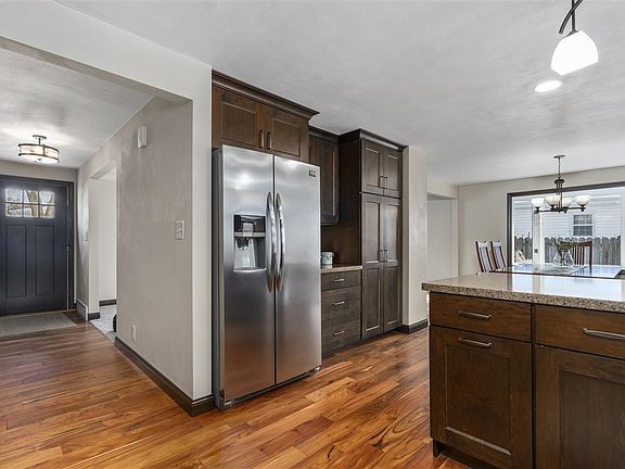 4th image of 1075 Kalfahs St