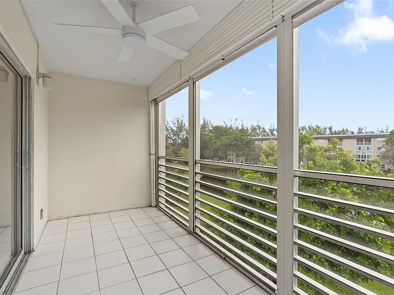 1801 Eleuthera Point #J3 — Photo 31