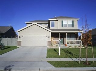 8455 N Turnberry Rd, Eagle Mountain, UT 84005