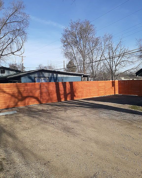 New Fence Feb 2020 Driveway