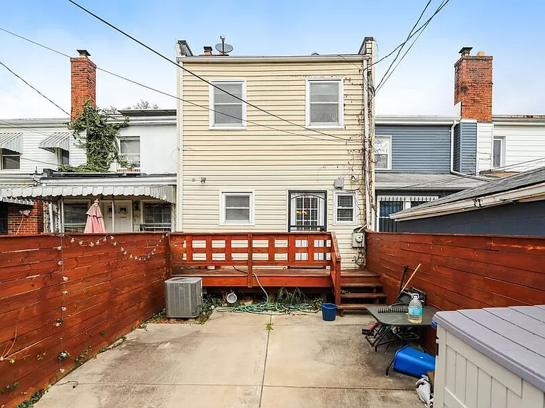 3351 Clay St NE — Photo 35