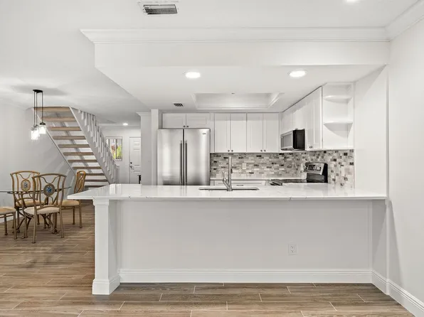 4949 N Highway A1a APT 195, Fort Pierce, FL 34949