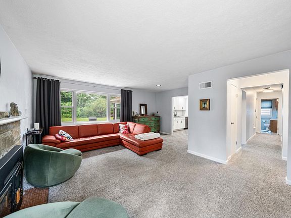 2nd image of 241 Sylvan Glen Dr