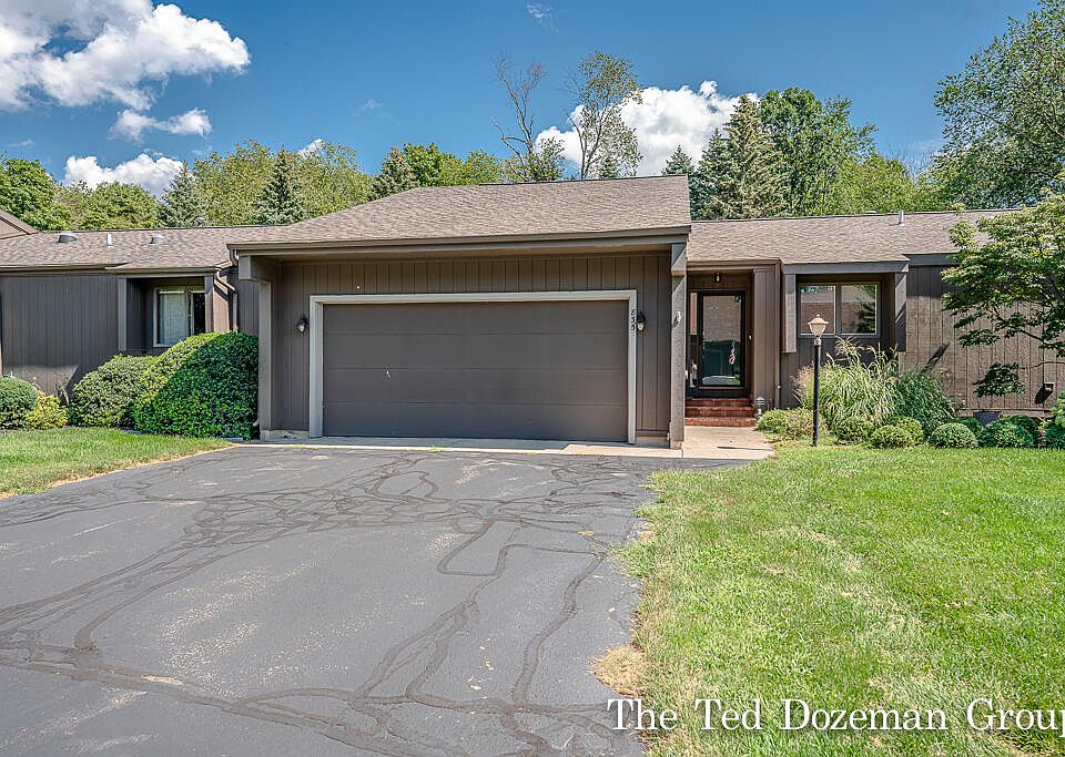 1st image of 835 Brook Village Dr