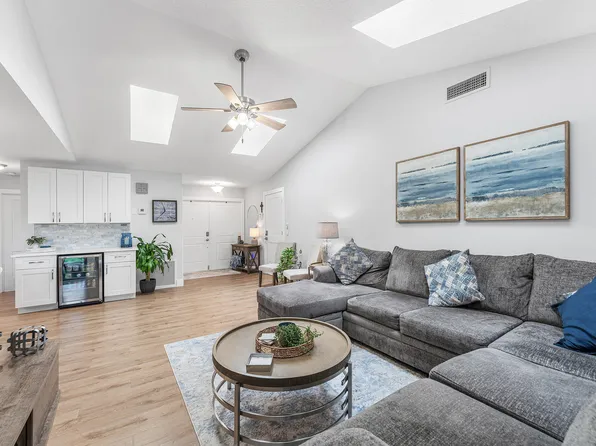6194 Brandon Street, Palm Beach Gardens, FL 33418
