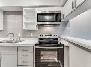 601 Brown Trl #3-214, Hurst, TX 76053