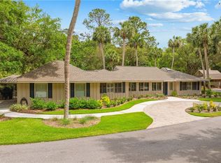 37 Woodbine Pl, Hilton Head Island, SC 29928