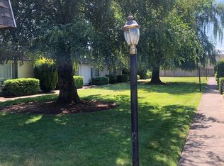 West Main Apartments, Puyallup, WA 98371