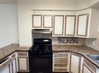 48 Bowen St, Hamden, CT 06514