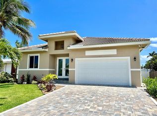 226 SE 2nd Ter, Dania Beach, FL 33004