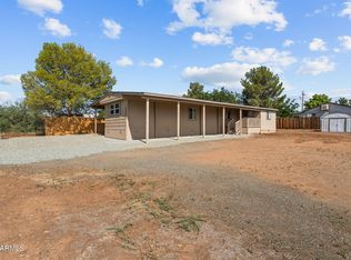 20524 E Concho Ln, Mayer, AZ 86333