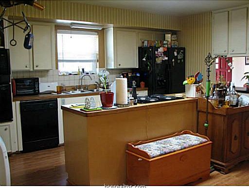 5th image of 212 Golfview Dr N