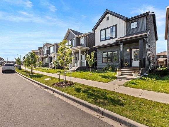 3rd image of 4023 Hawthorn Line SW