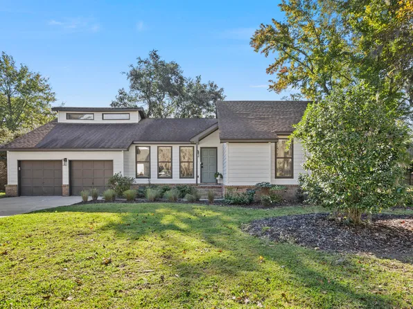 3 N Hampton Dr, Charleston, SC 29407