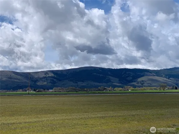 21 Edge Bluff Loop, Ellensburg, WA 98926