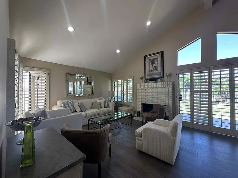 4 Hermosillo Ln — Photo 13