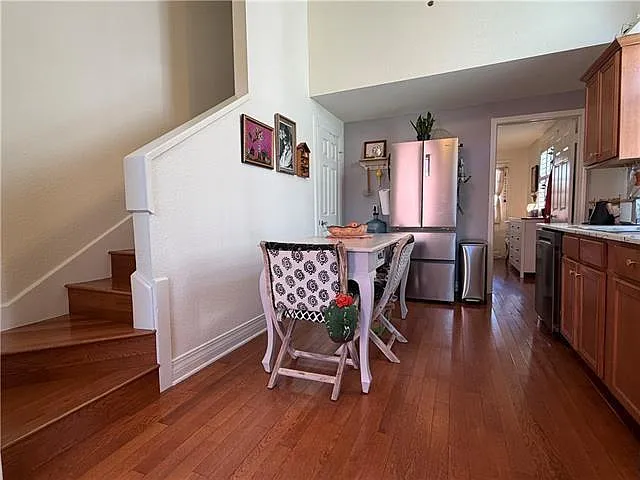 2523 Laurel St — Photo 5