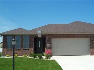 10248 Allison Rd, Munster, IN 46321