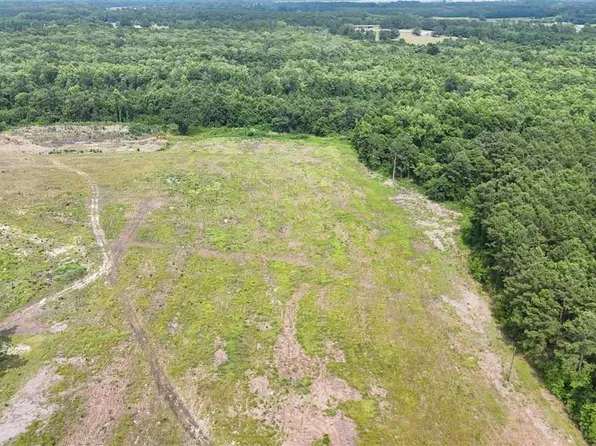 1714 Cale Yarborough Hwy, Timmonsville, SC 29161