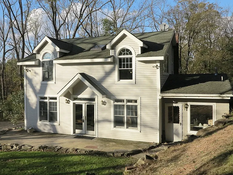20 Musconetcong River Rd — Photo 2