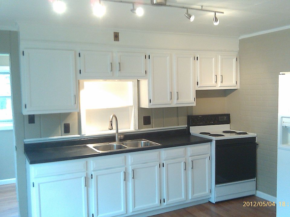 1st image of 961 Hilberg Ave