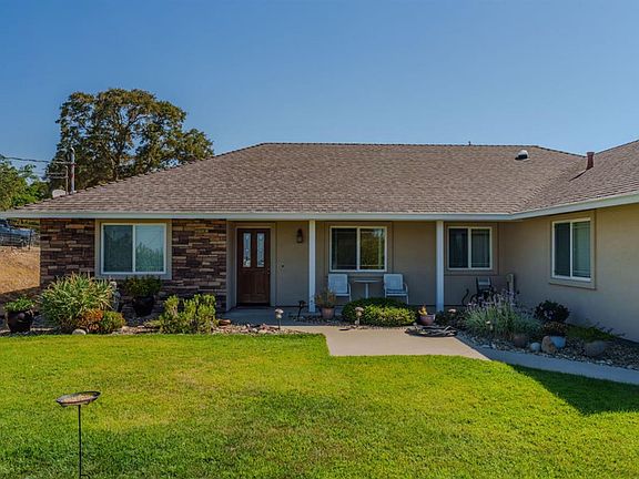 2nd image of 5825 Rippon Rd