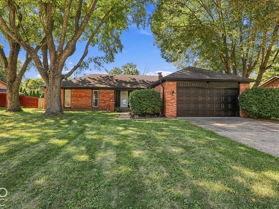 1st image of 730 Colonial Way