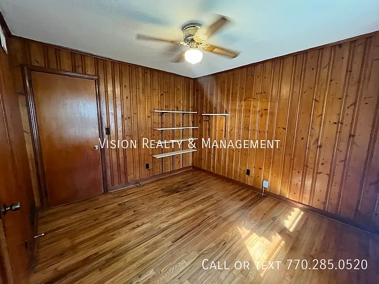 1148 Center St SW — Photo 22