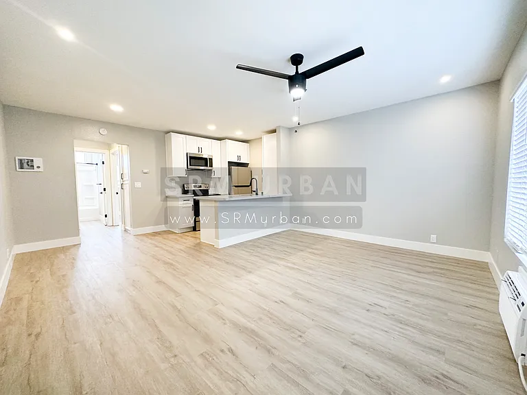 4528 56th St #5 — Photo 3