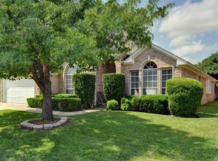3929 Wisteria Ln, Haltom City, TX 76137