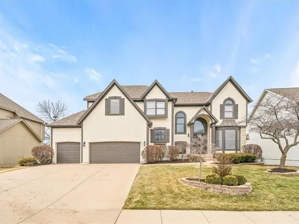 11310 W 142nd Ter, Overland Park, KS 66221