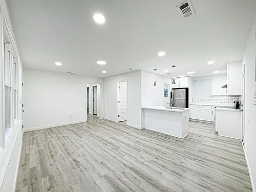 1307 Jarrett Dr Photo 1