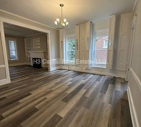 5th image of 2262 Cleveland Blvd