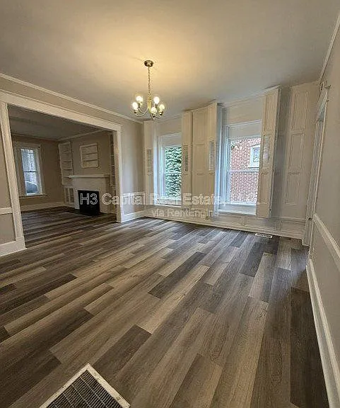 2262 Cleveland Blvd — Photo 5