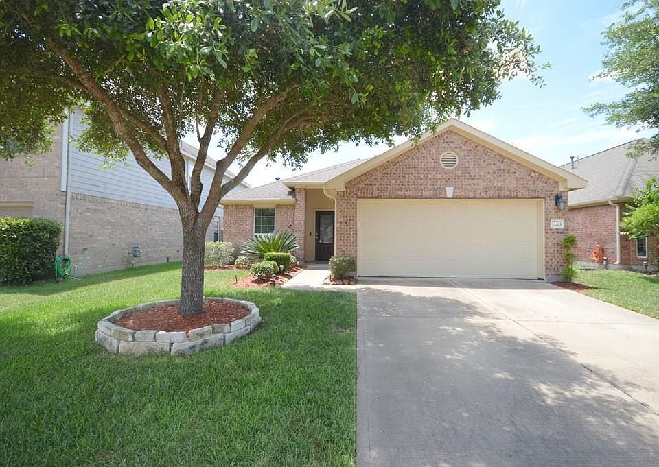 1st image of 11415 Overland Trail Dr