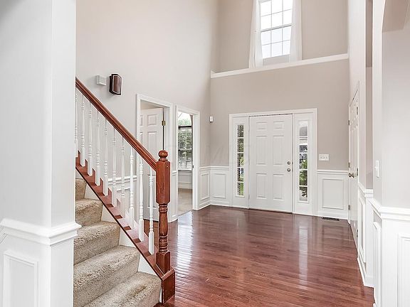 2nd image of 9690 Camarillo Cir