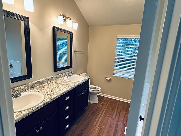 3272 Alexandria Dr — Photo 38