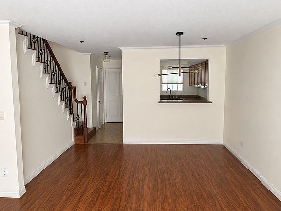 4th image of 315 Cameron Pl Unit 3