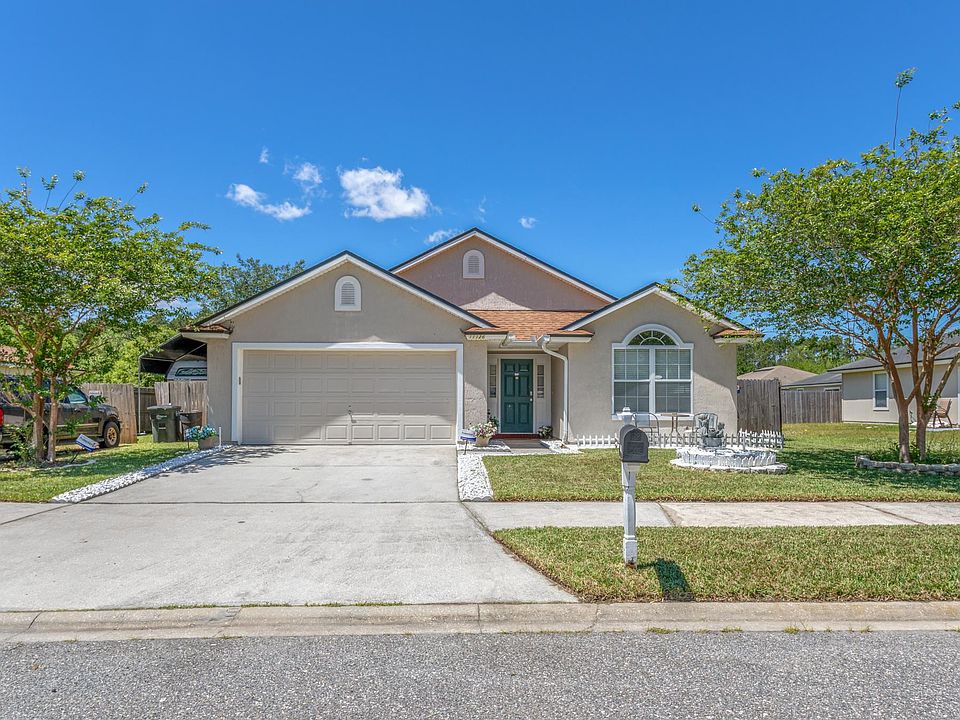 1st image of 11126 Lauren Oak Ln