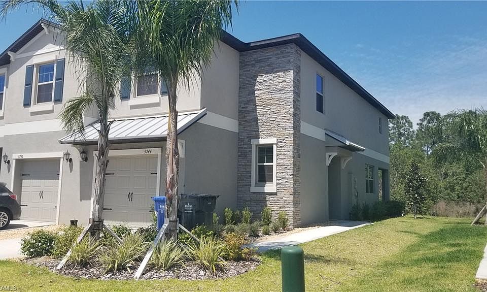 1st image of 9744 Pembrooke Pines Dr