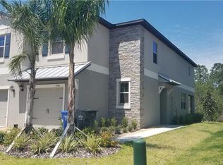 9744 Pembrooke Pines Dr, Ruskin, FL 33573
