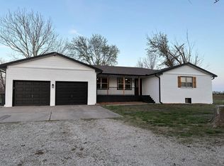 16091 Ness Rd, Altamont, KS 67330