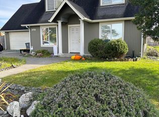 1976 Peninsula Dr, Arcata, CA 95521