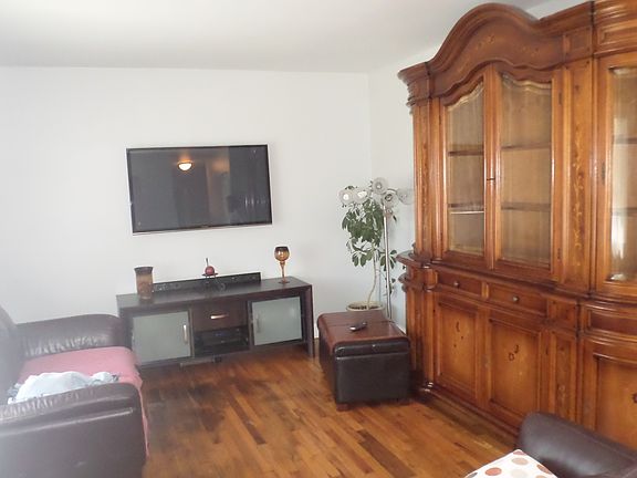4th image of 529 Winthrop Ave