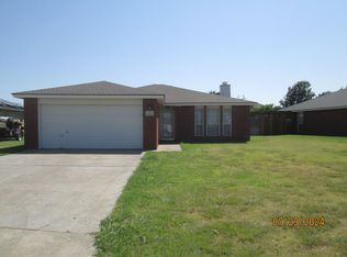 3617 Sides St, Plainview, TX 79072